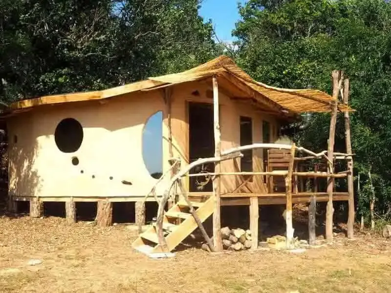 Safari hut