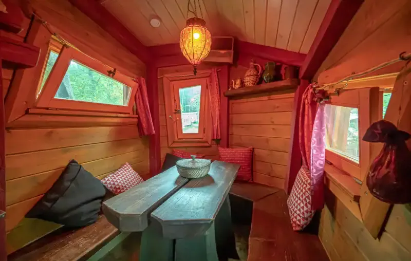 Boomhut interieur